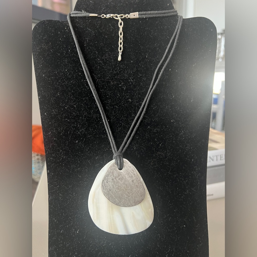 Shell necklace